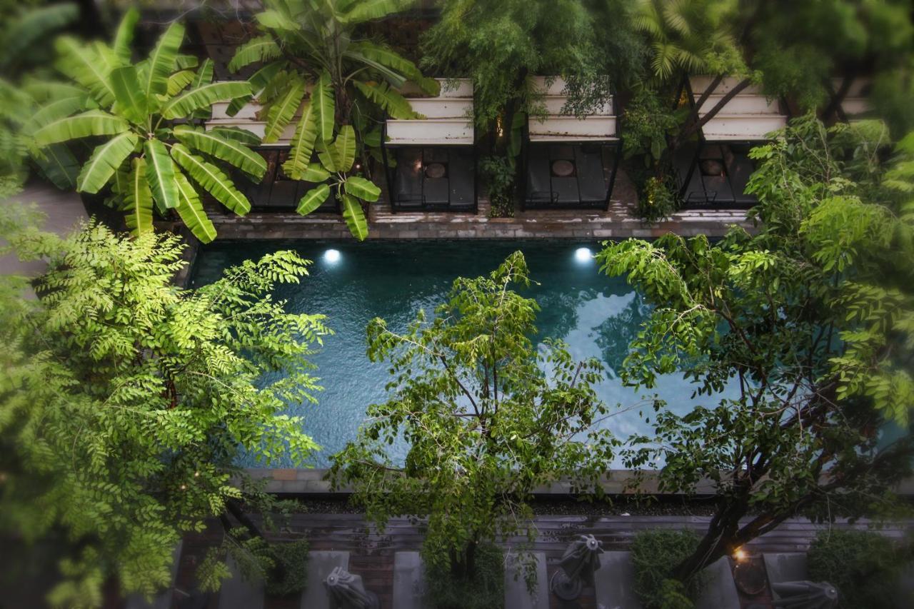 Larimar Hotel & Resort Phnom Penh Esterno foto